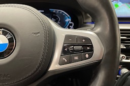 harmaa BMW 530 2021 kuva 26.