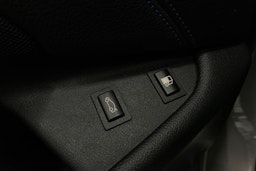 harmaa BMW 530 2021 kuva 27.