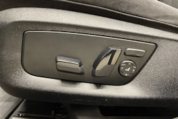 harmaa BMW 530 2021 kuva 29.