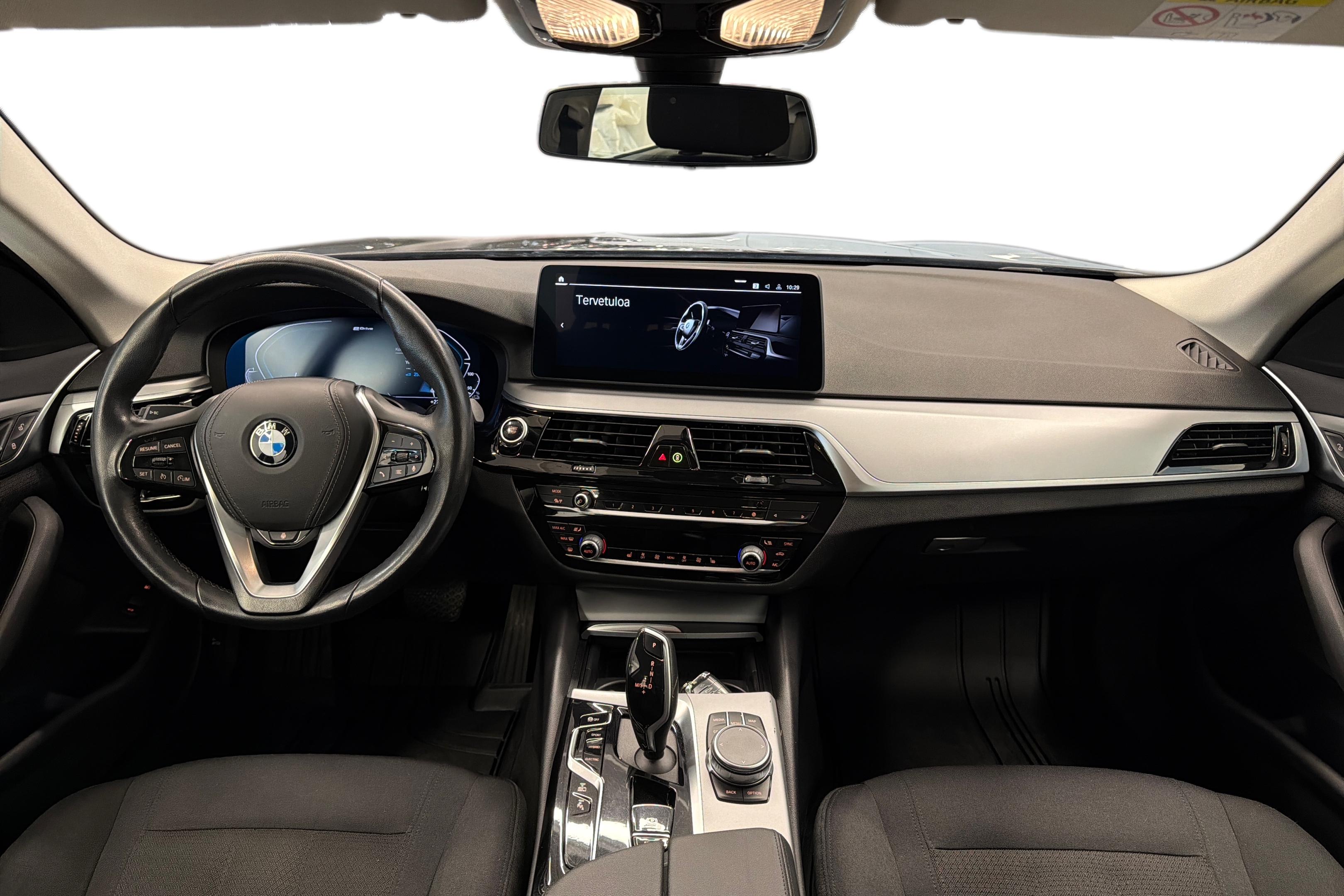 BMW 530 2021, kuva 7/30
