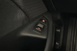 Musta BMW 530 2021 kuva 19.