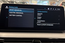 musta BMW 530 2021 kuva 29.