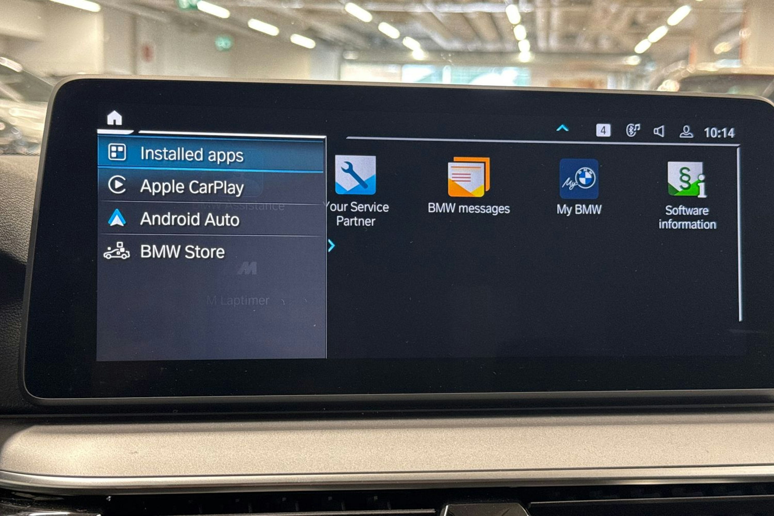 musta BMW 530 2021 kuva 33.