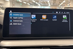 musta BMW 530 2021 kuva 33.