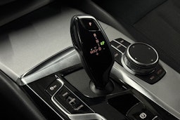 musta BMW 530 2021 kuva 38.