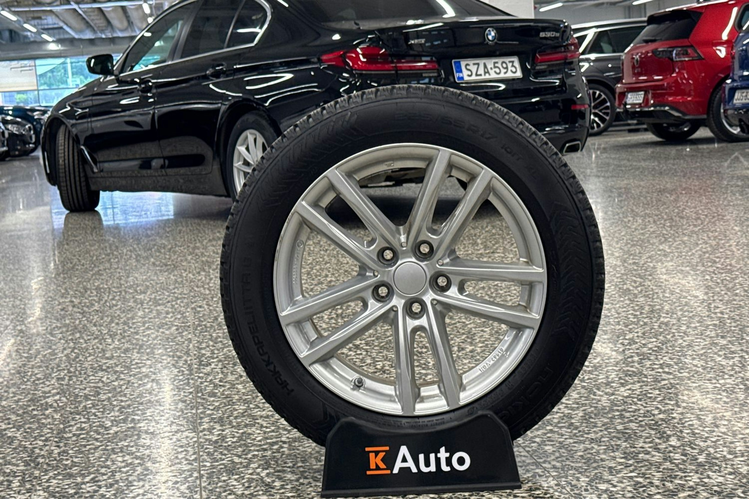 musta BMW 530 2021 kuva 45.