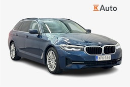 sininen BMW 530 2021 kuva 1.