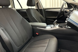 sininen BMW 530 2021 kuva 27.