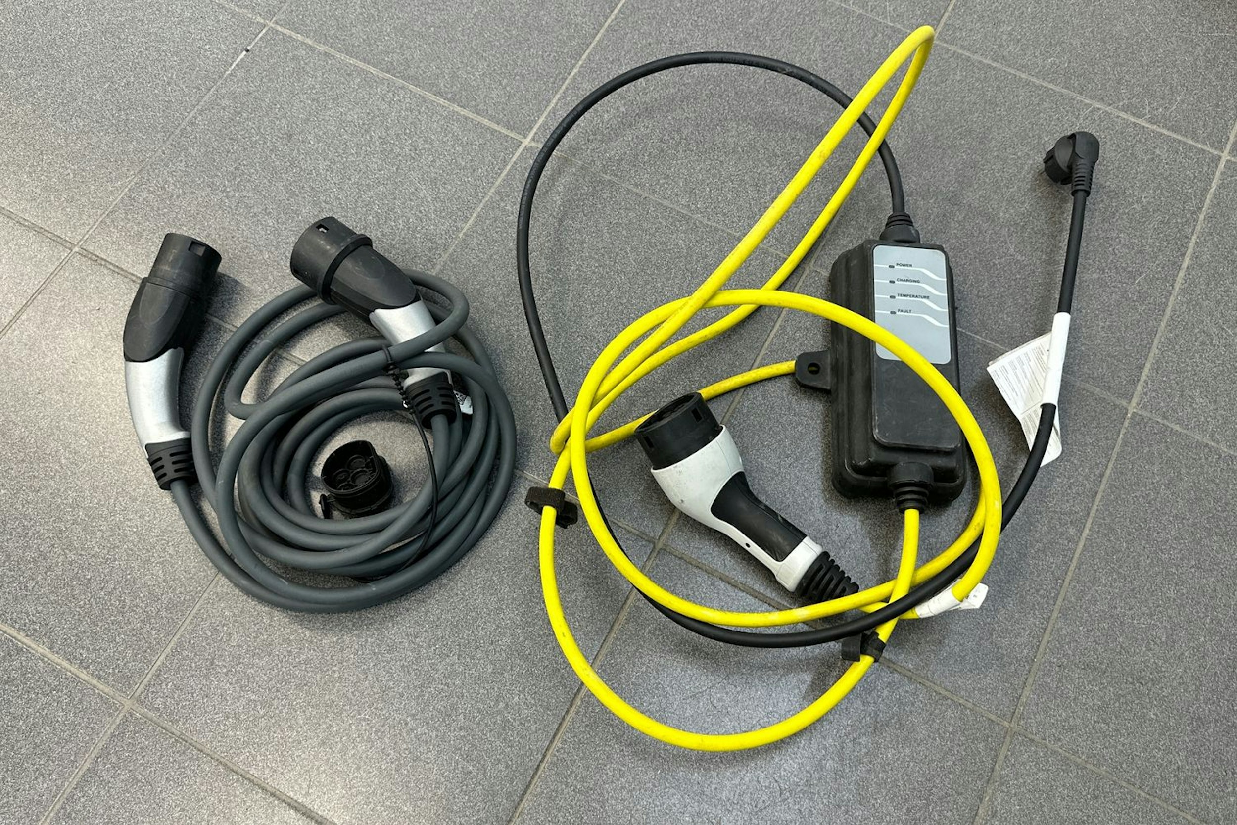 sininen BMW 530 2021 kuva 30.