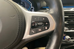 Valkoinen BMW 530 2021 kuva 17.