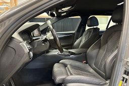 harmaa BMW 530 2022 kuva 15.