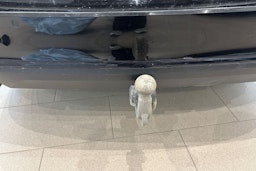 musta BMW 530 2022 kuva 15.