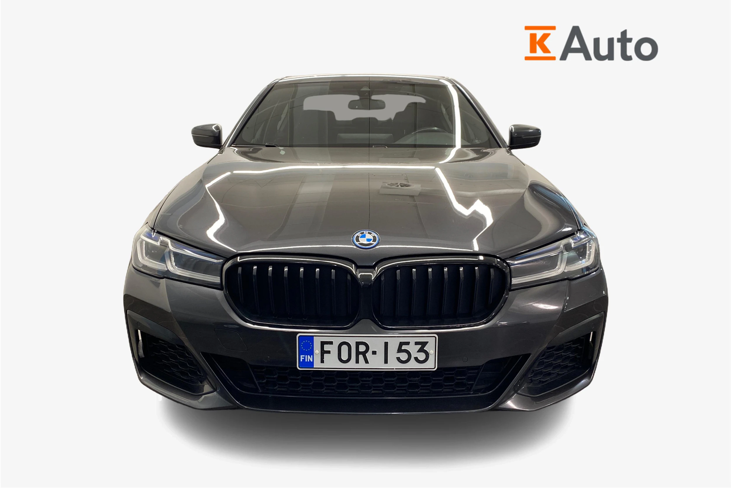 harmaa BMW 530 2022 kuva 4.