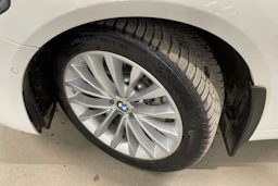 valkoinen BMW 530 2022 kuva 10.