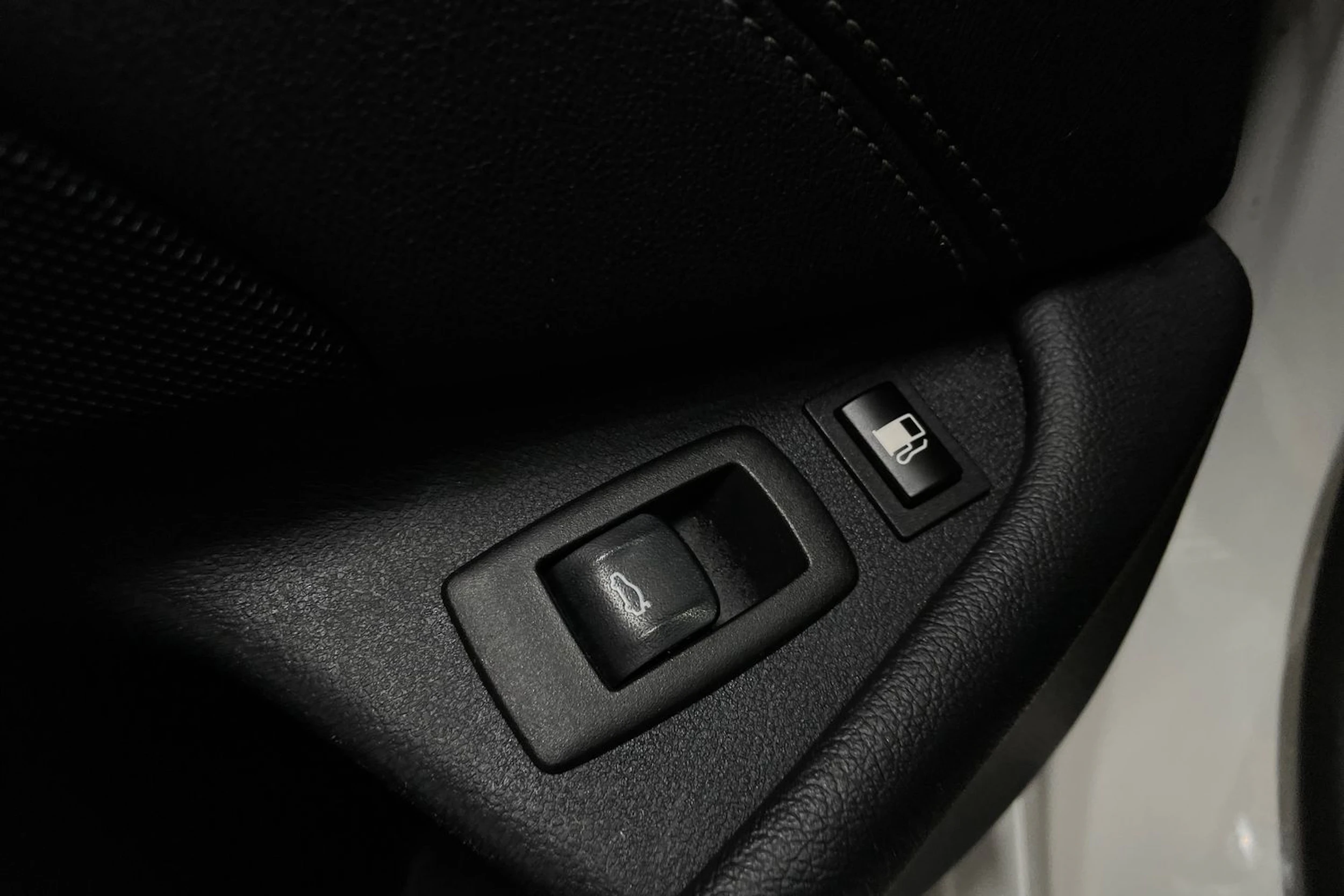 valkoinen BMW 530 2022 kuva 23.