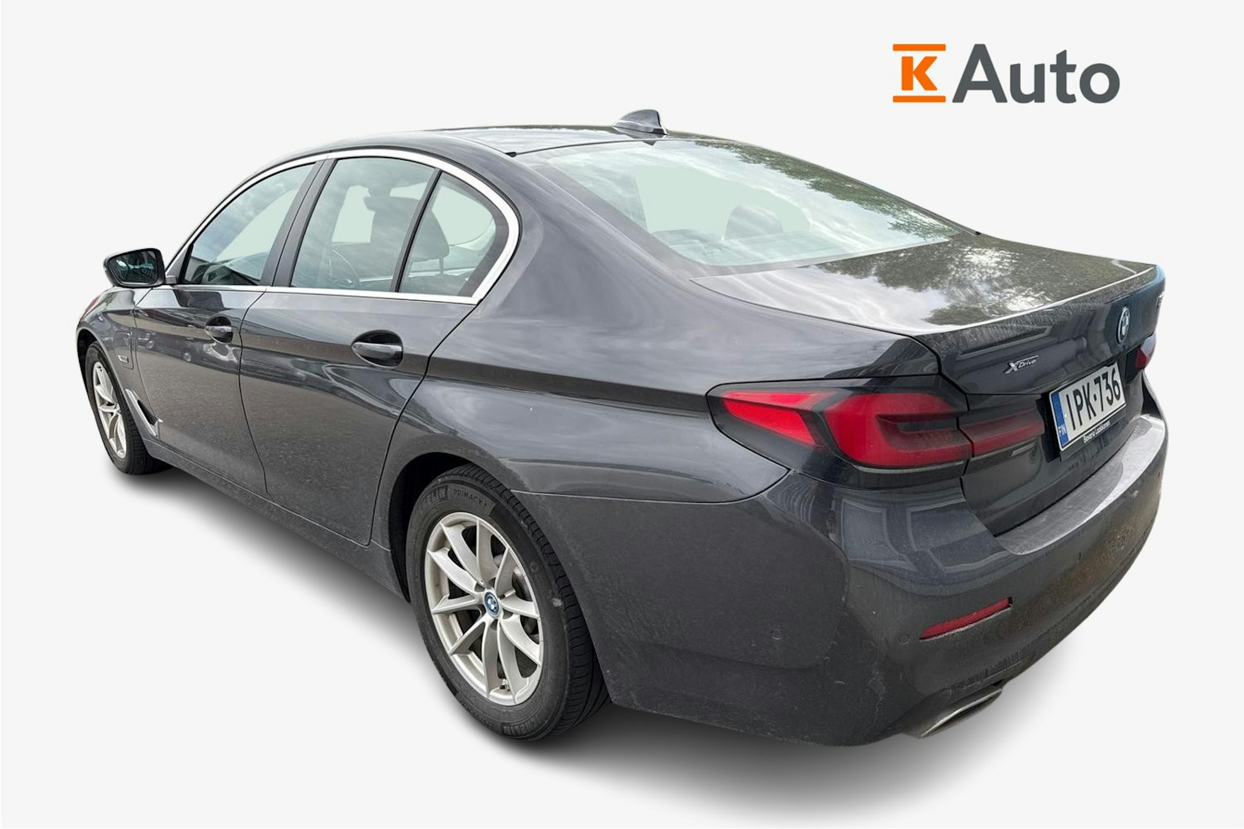 harmaa BMW 530 2022 kuva 2.