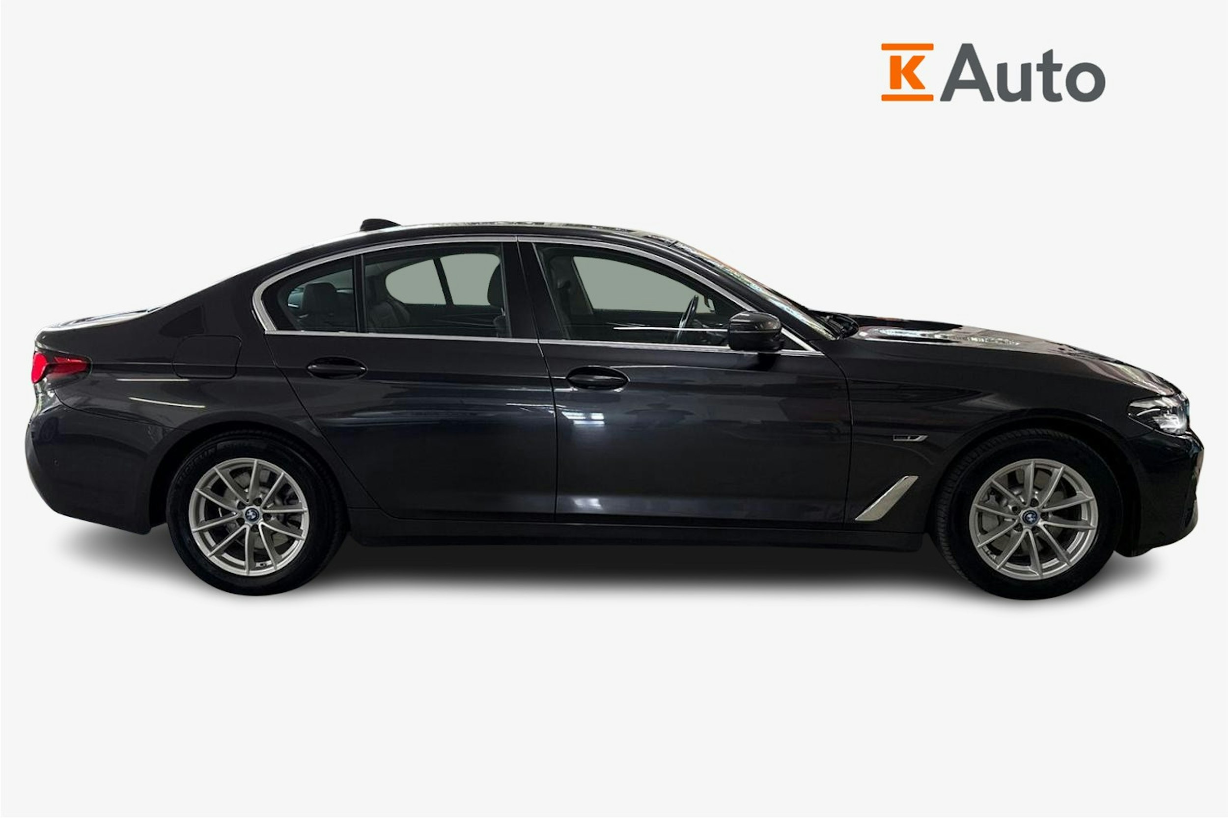 harmaa BMW 530 2022 kuva 6.