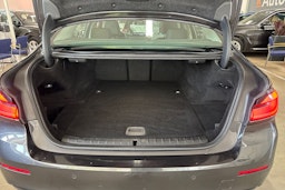 harmaa BMW 530 2022 kuva 14.