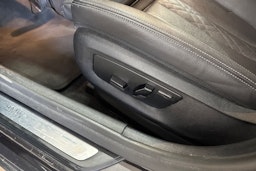 harmaa BMW 530 2022 kuva 15.