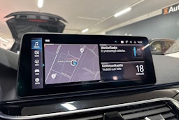 harmaa BMW 530 2022 kuva 19.