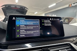 harmaa BMW 530 2022 kuva 24.