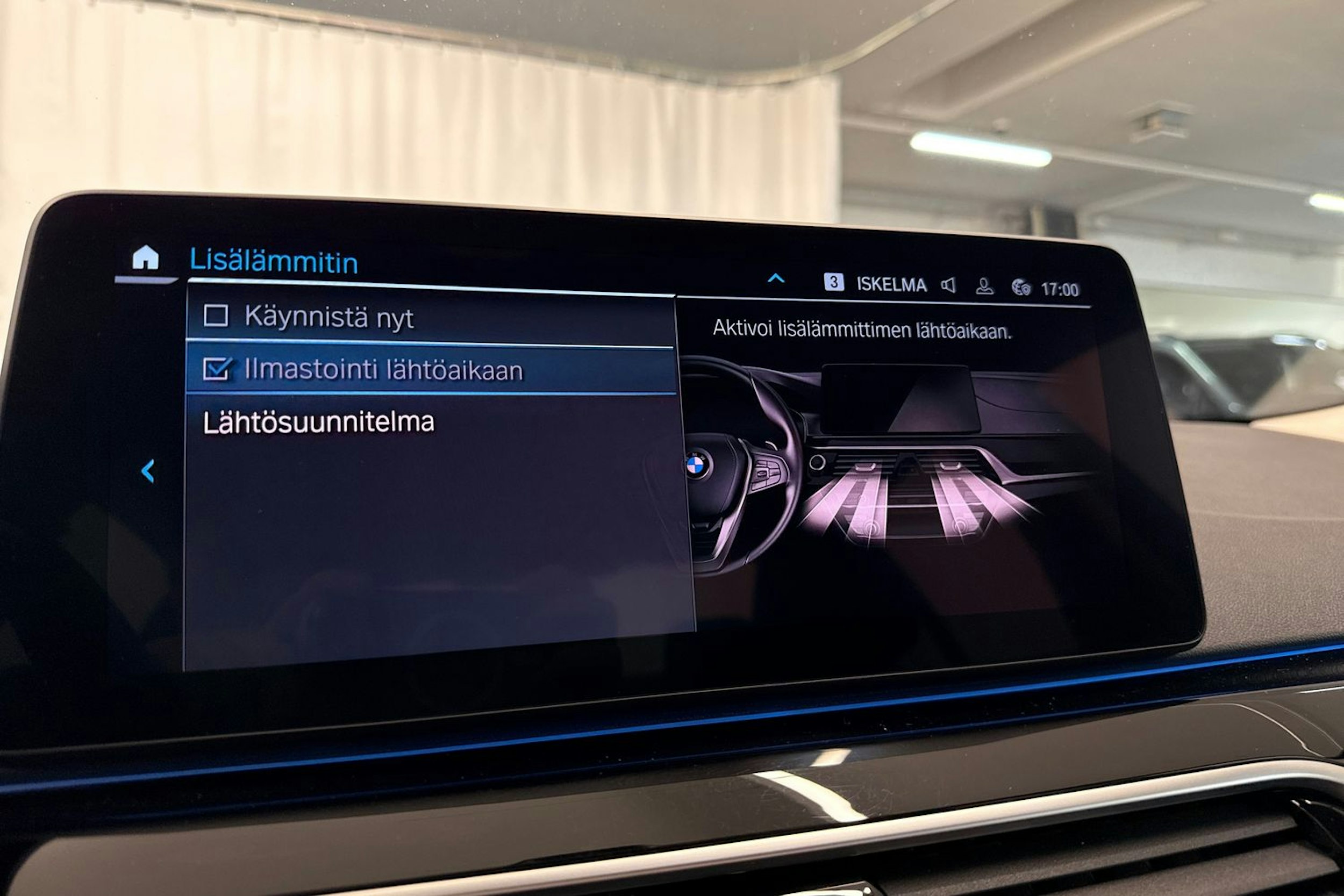 harmaa BMW 530 2022 kuva 29.