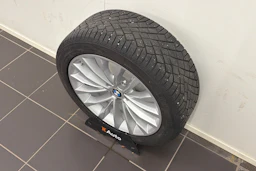 musta BMW 530 2022 kuva 10.