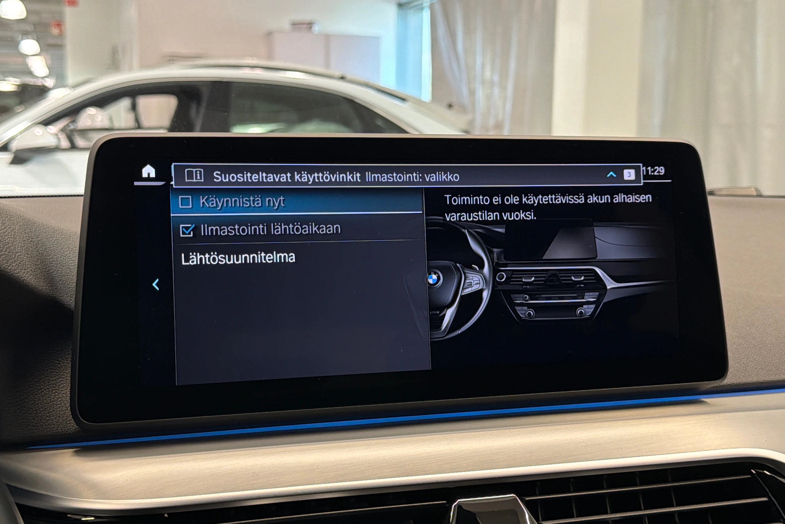 musta BMW 530 2022 kuva 29.