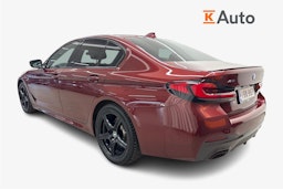 punainen BMW 530 2022 kuva 2.