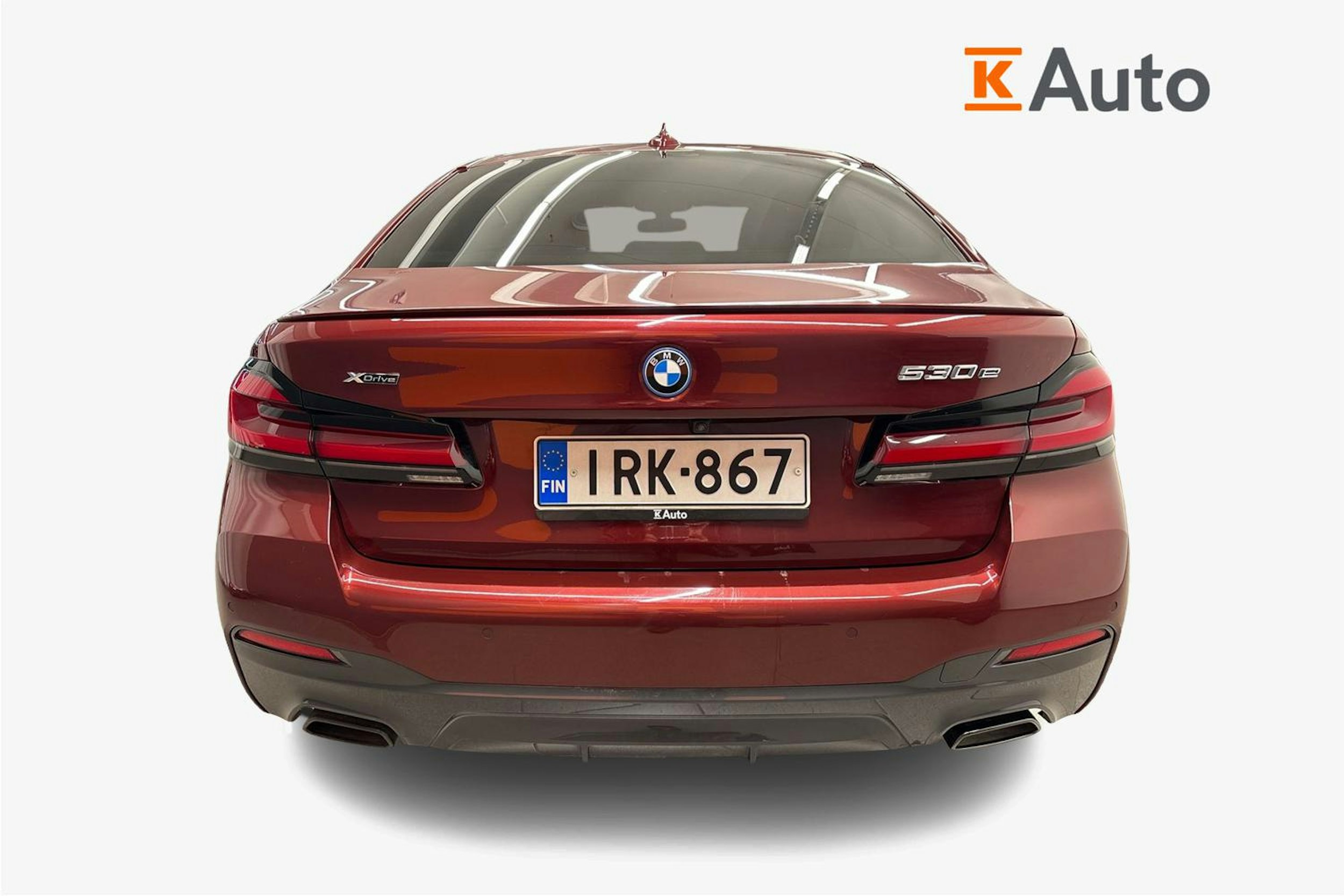 punainen BMW 530 2022 kuva 3.