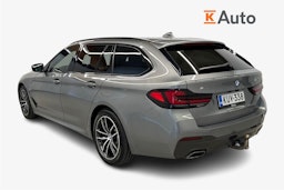 harmaa BMW 530 2023 kuva 2.