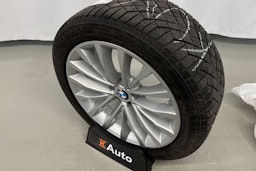 harmaa BMW 530 2023 kuva 18.