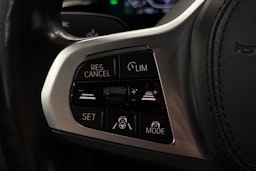 harmaa BMW 530 2023 kuva 23.