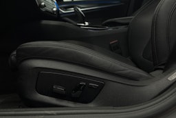 harmaa BMW 530 2022 kuva 32.