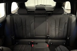 harmaa BMW 530 2022 kuva 33.