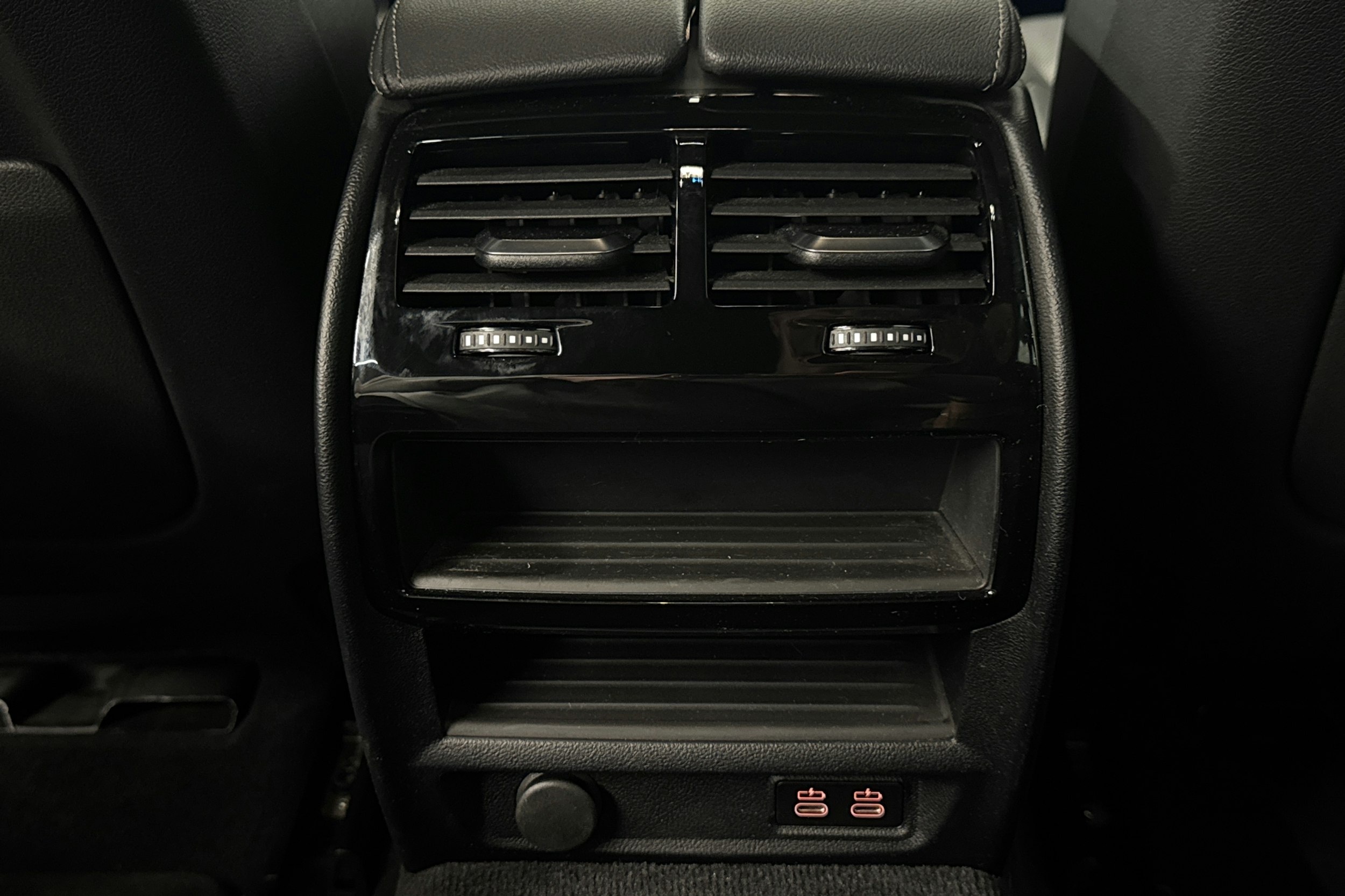 harmaa BMW 530 2022 kuva 35.