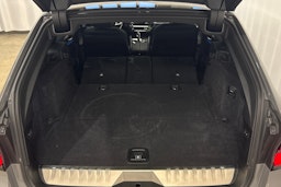 harmaa BMW 530 2022 kuva 40.