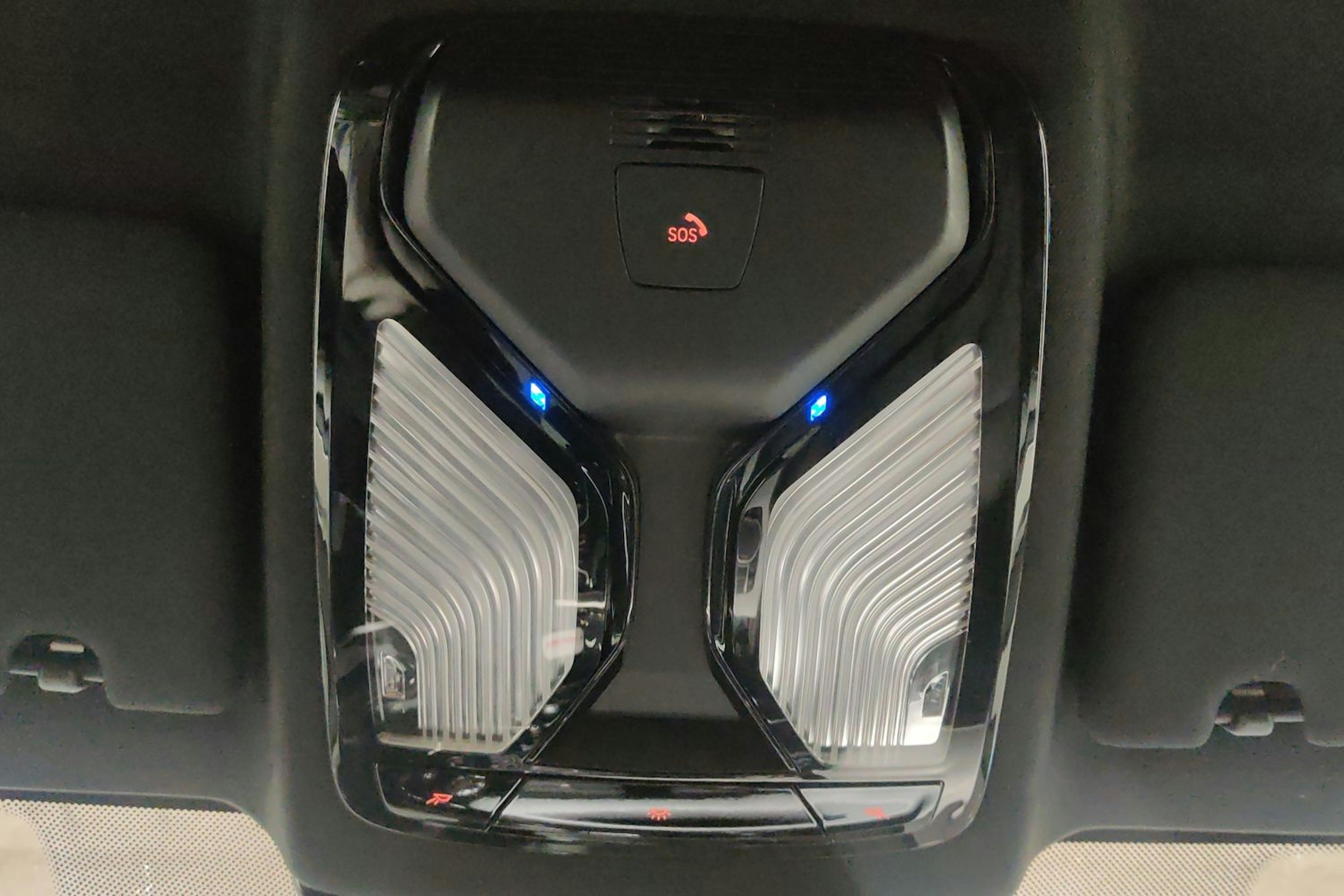 Musta BMW 530 2022 kuva 18.
