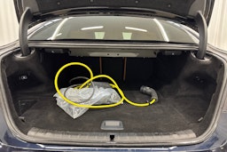 musta BMW 530 2022 kuva 28.