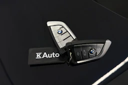 musta BMW 530 2023 kuva 36.