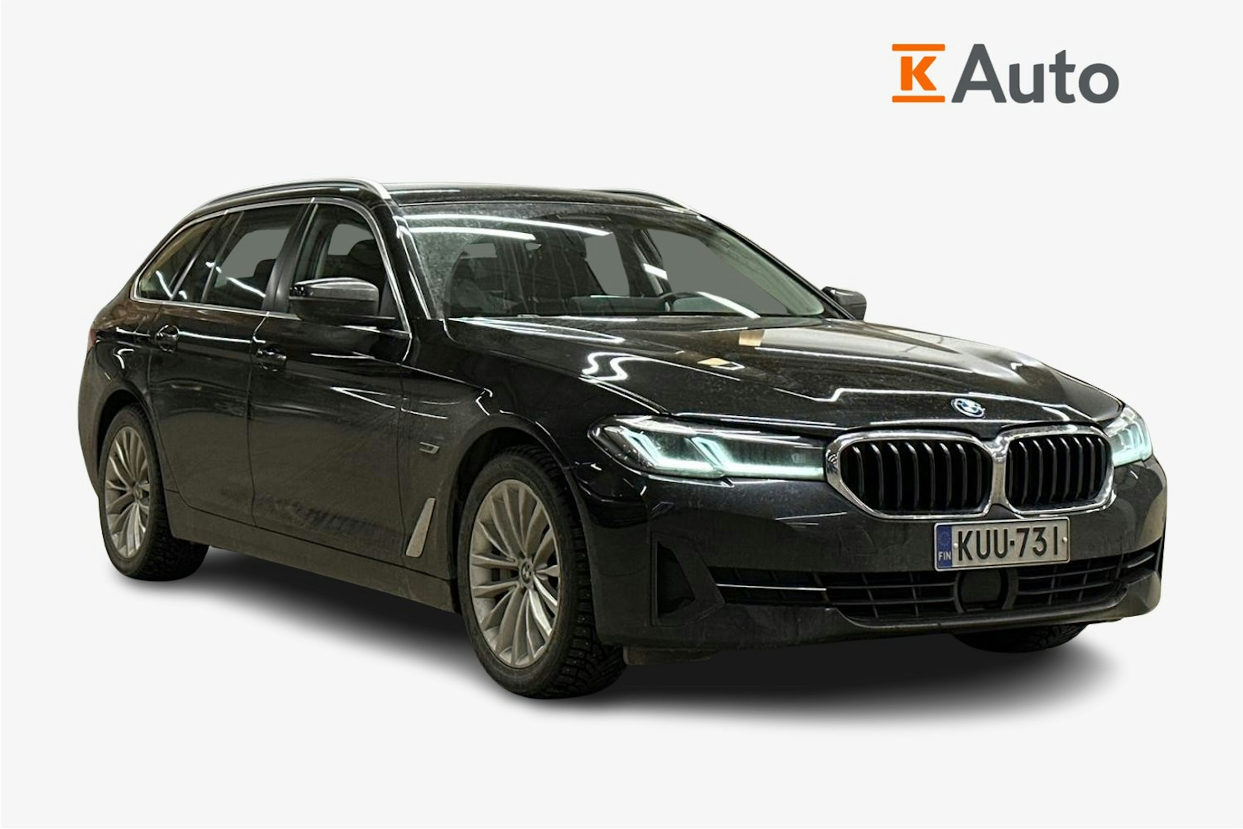 musta BMW 530 2023 kuva 1.