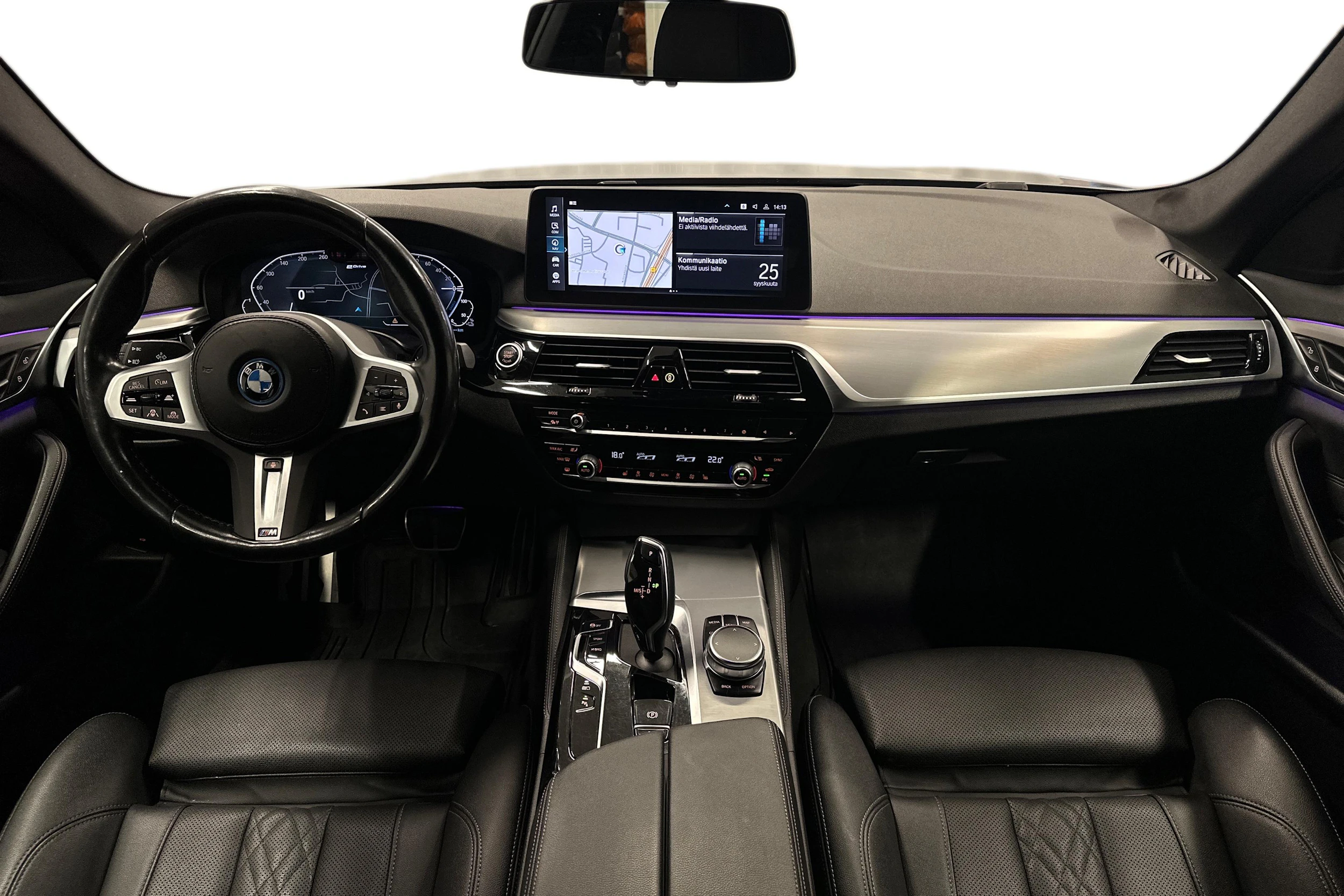 harmaa BMW 530 2023 kuva 7.