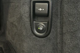 harmaa BMW 530 2023 kuva 13.