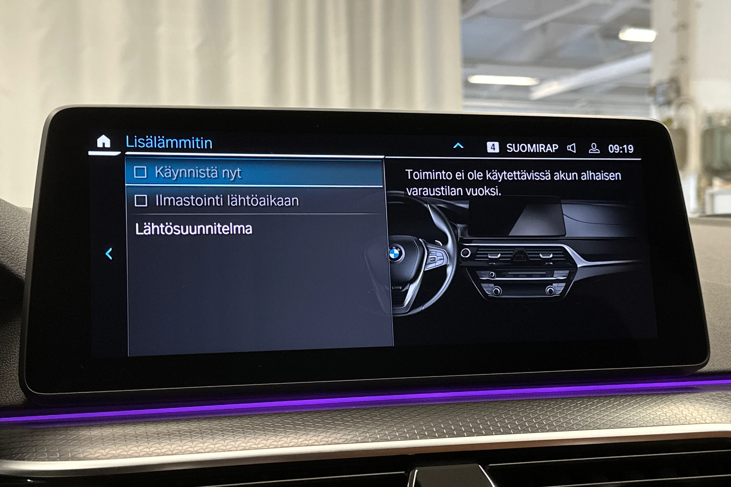 punainen BMW 530 2023 kuva 26.