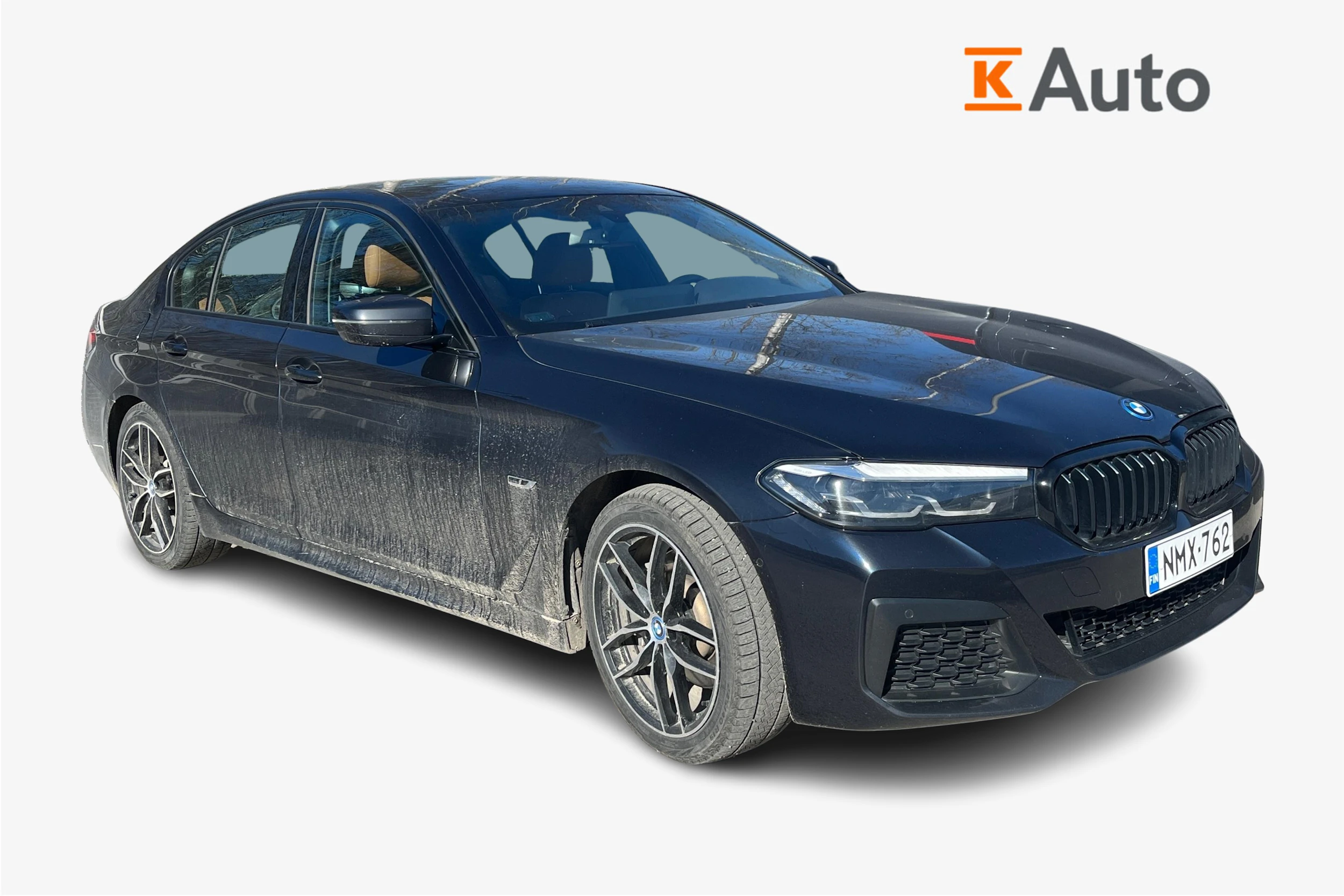 musta BMW 530 2023 kuva 1.