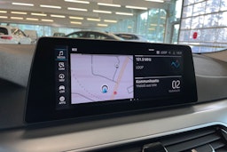Musta BMW 530e iPerformance 2020 kuva 21.