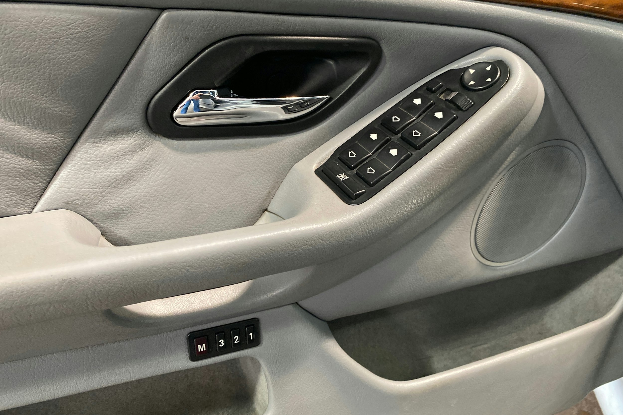 harmaa BMW 535 1998 kuva 11.