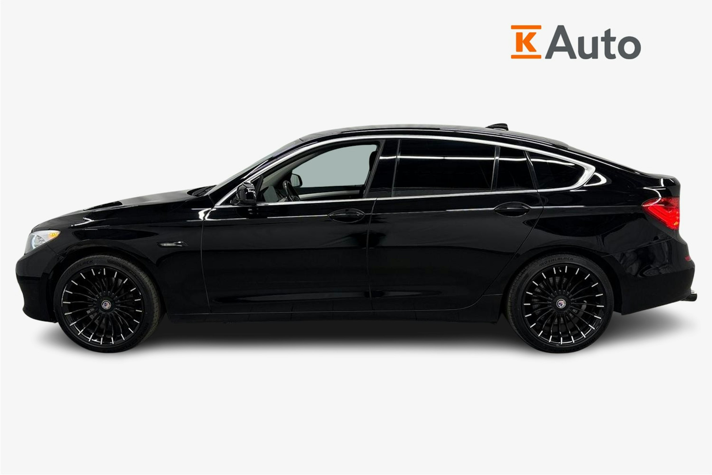 musta BMW 535 2011 kuva 5.