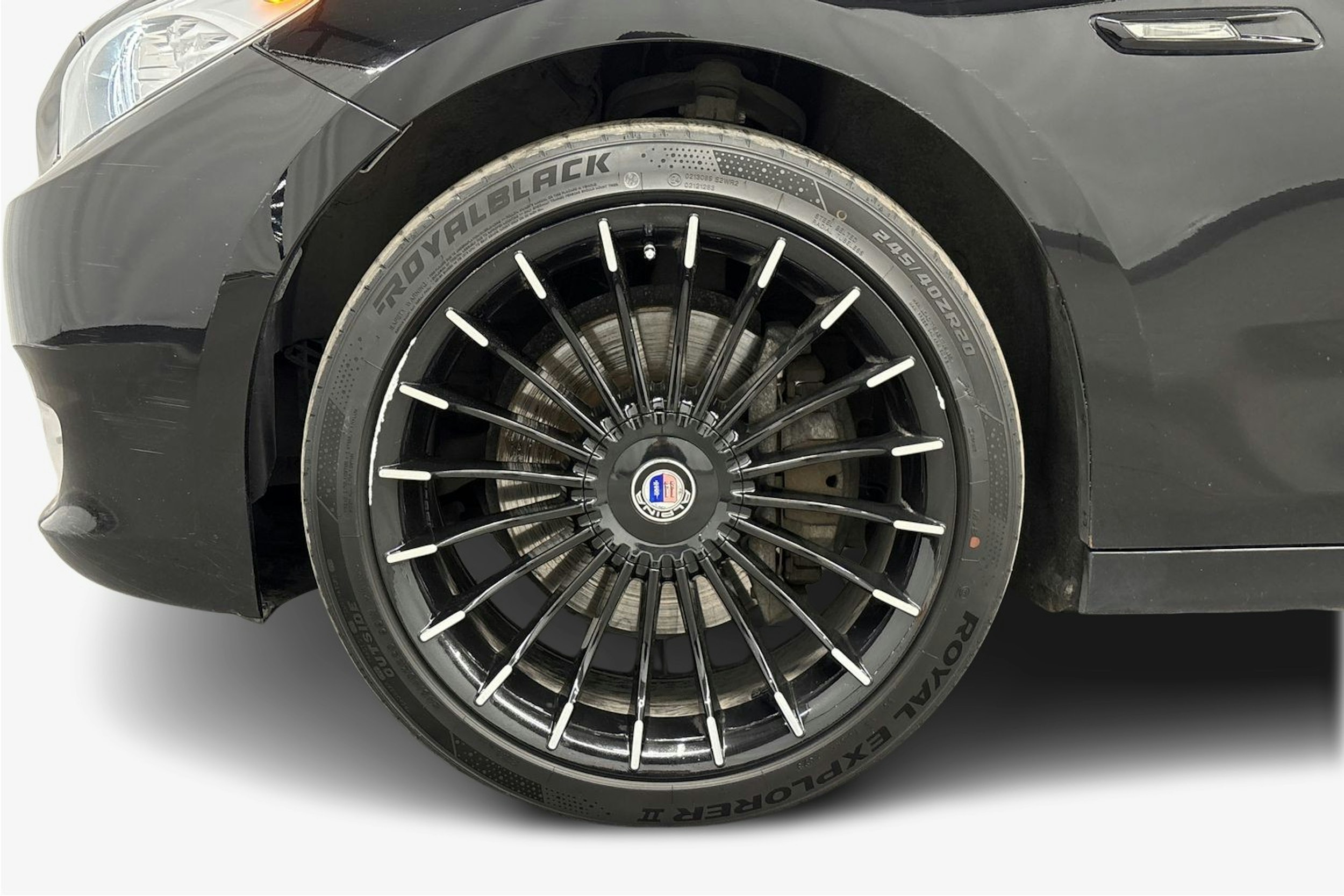 musta BMW 535 2011 kuva 9.