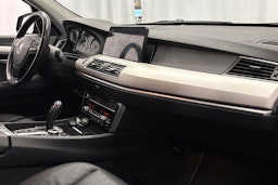 musta BMW 535 2011 kuva 11.